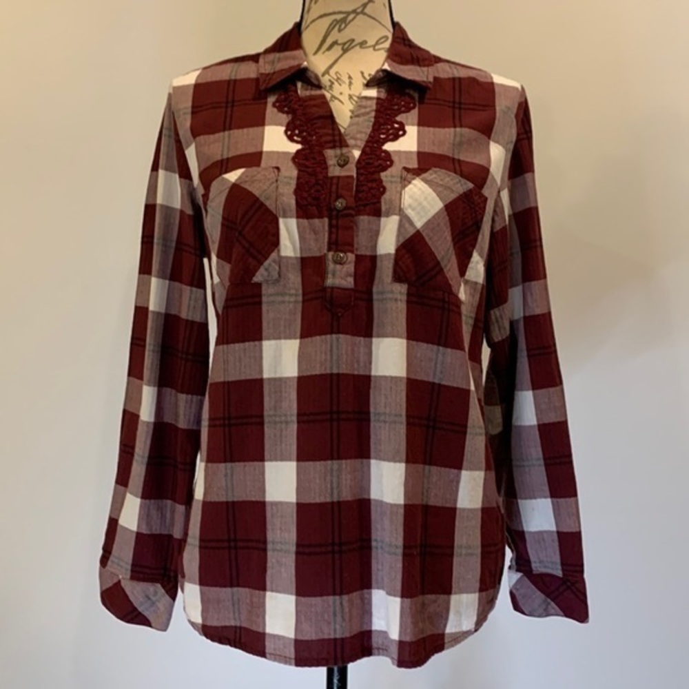Tribal soft cotton plaid popover top with crochet detail M